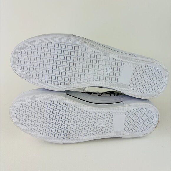 Disney Women's Mickey Mouse High-Top Lace-Up Sneakers Sz 10 Black white NWT - Picture 8 of 8